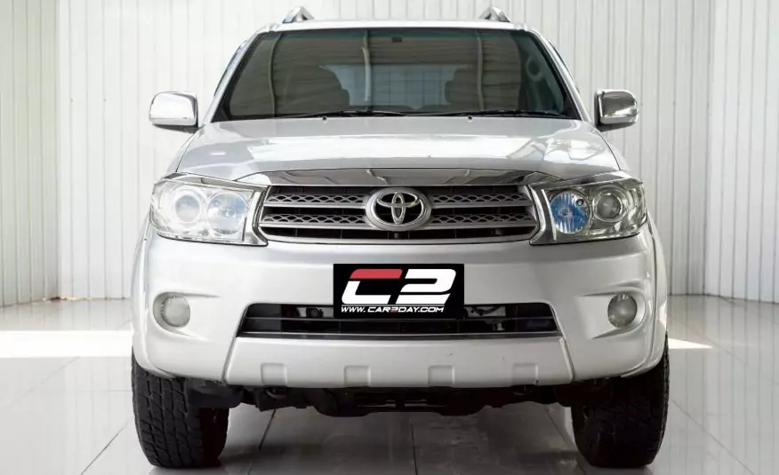 2010 TOYOTA FORTUNER 2.7 V