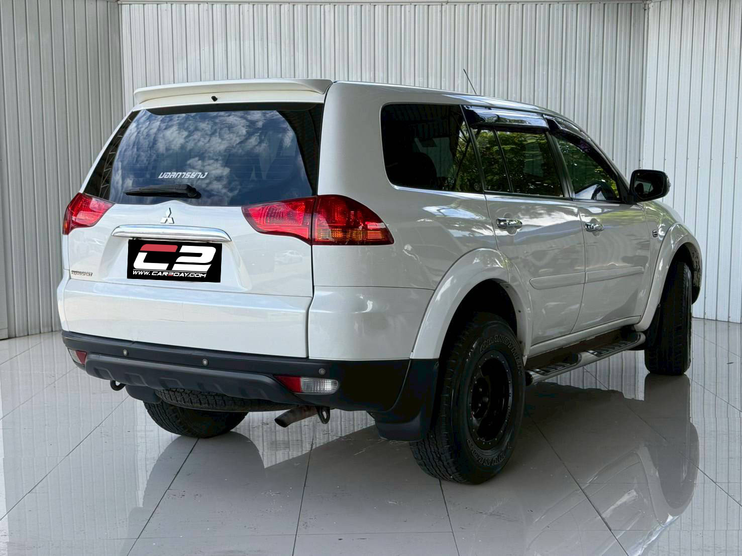 2013 MITSUBISHI PAJERO SPORT 2.5 GLS