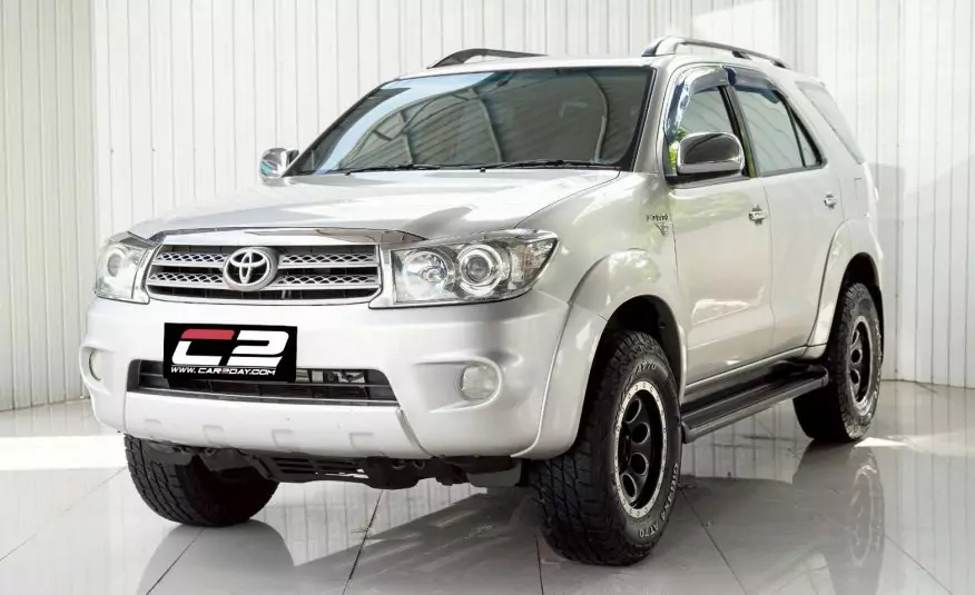 2010 TOYOTA FORTUNER 2.7 V