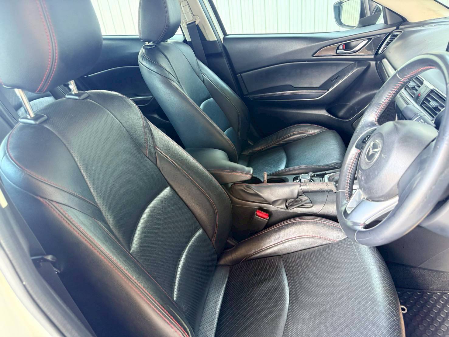 2015 MAZDA MAZDA3 2.0 S