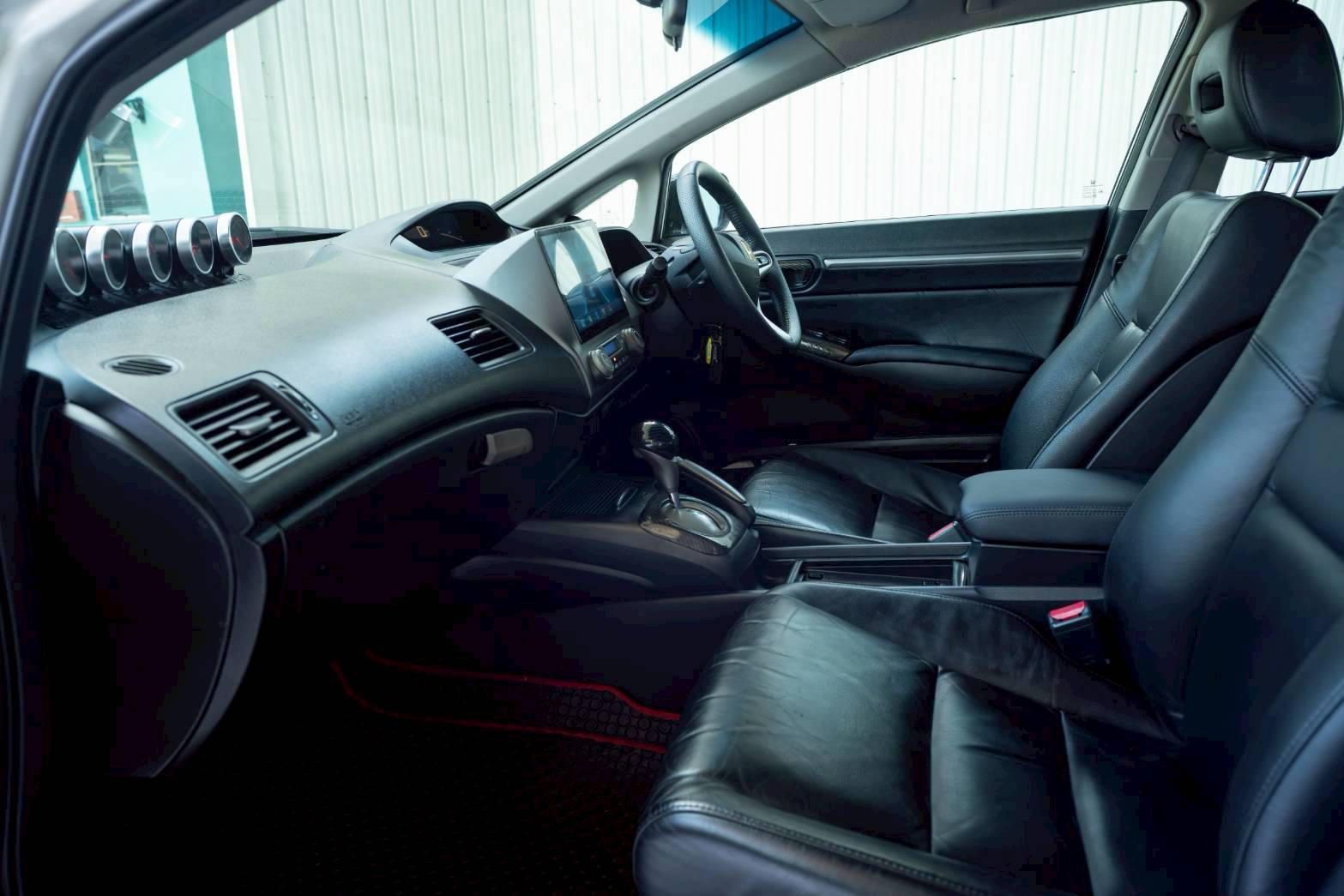 2011 HONDA CIVIC 1.8 E