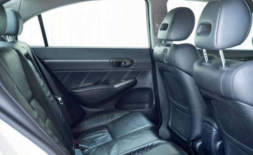 2011 HONDA CIVIC 1.8 E