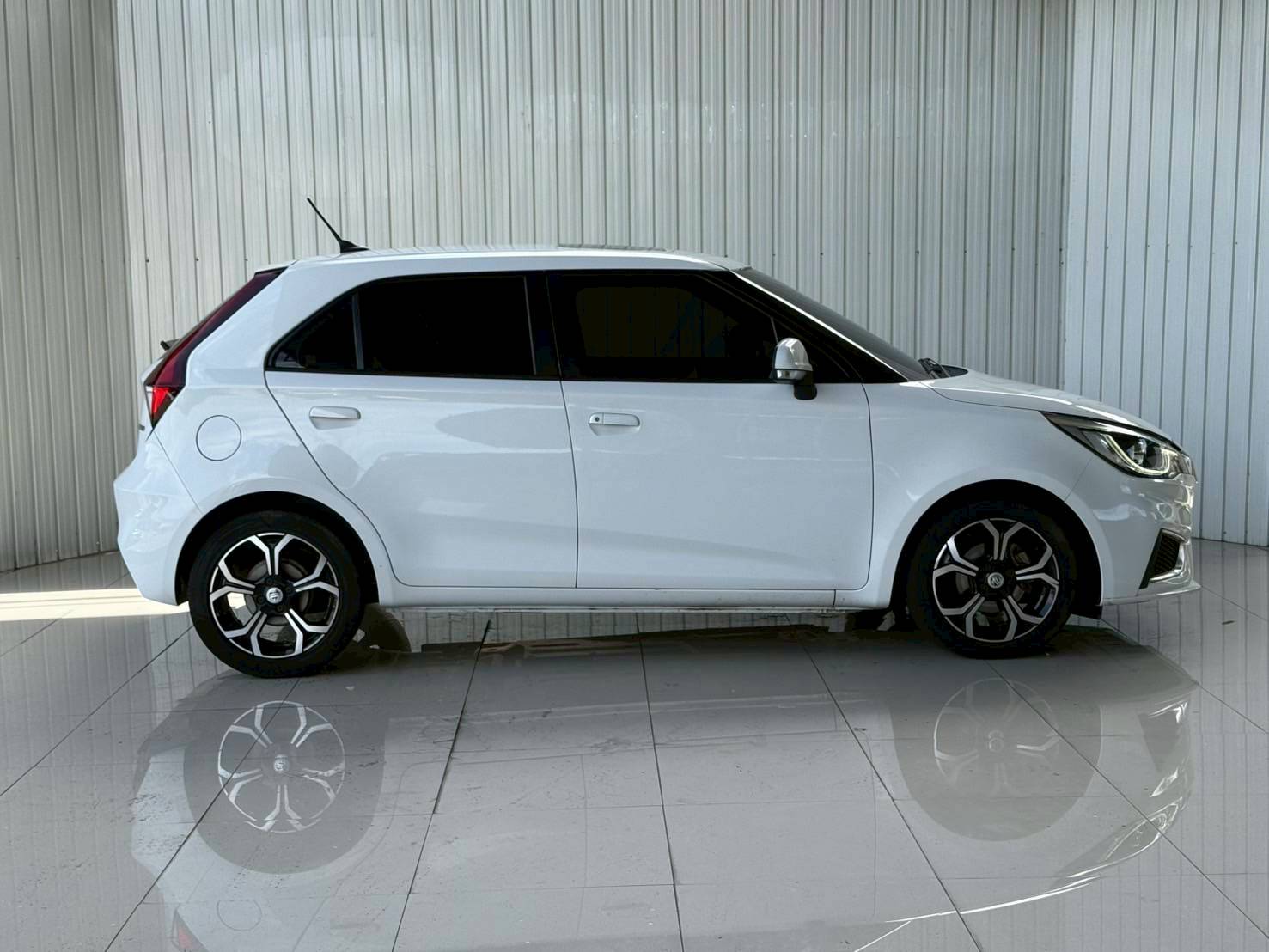 2019 MG 3 1.5 X SUNROOF