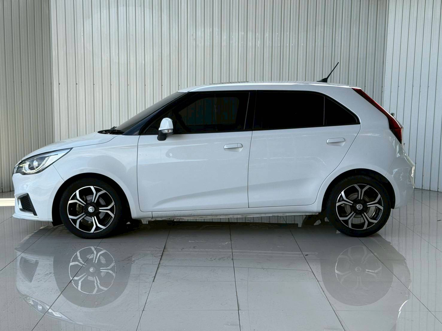 2019 MG 3 1.5 X SUNROOF