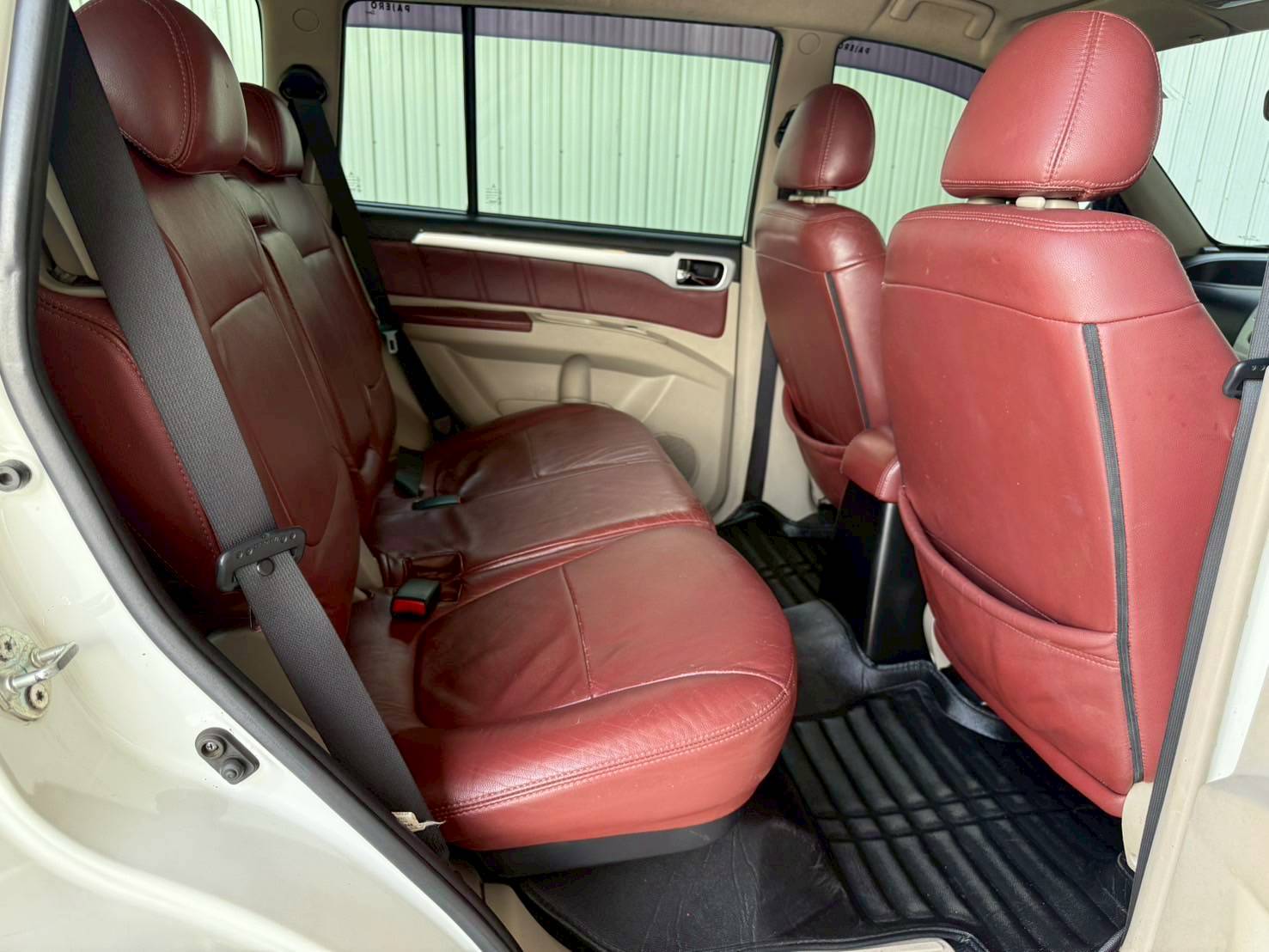 2013 MITSUBISHI PAJERO SPORT 2.5 GLS