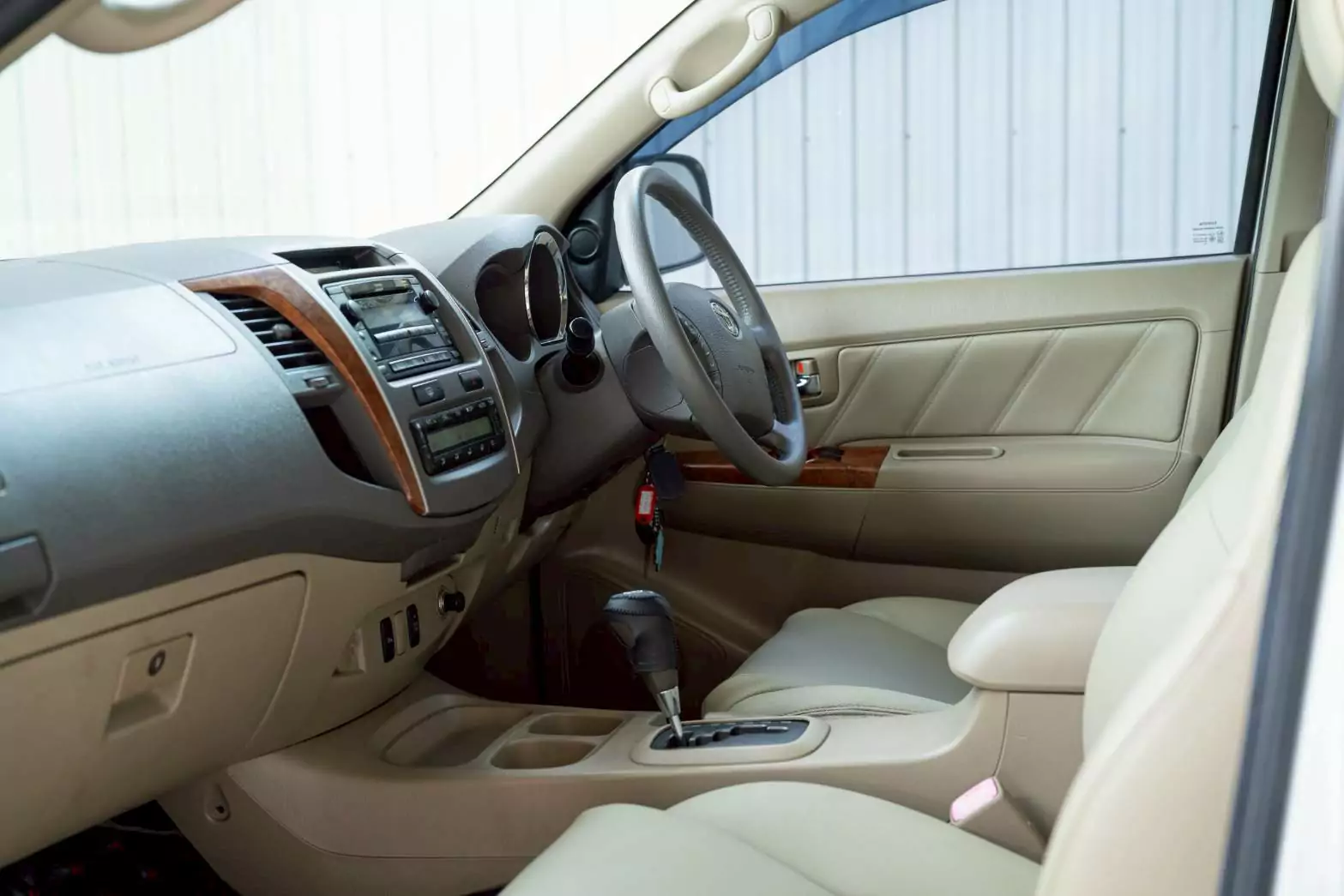 2010 TOYOTA FORTUNER 2.7 V