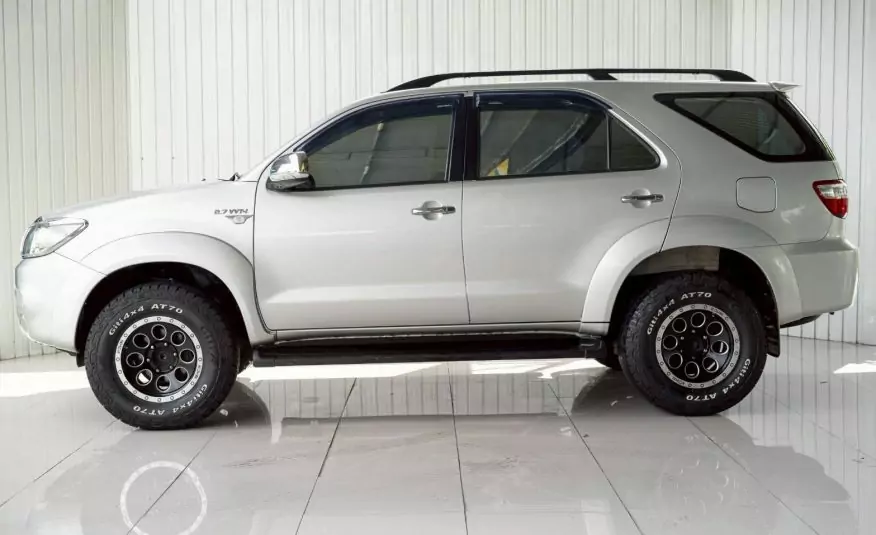 2010 TOYOTA FORTUNER 2.7 V