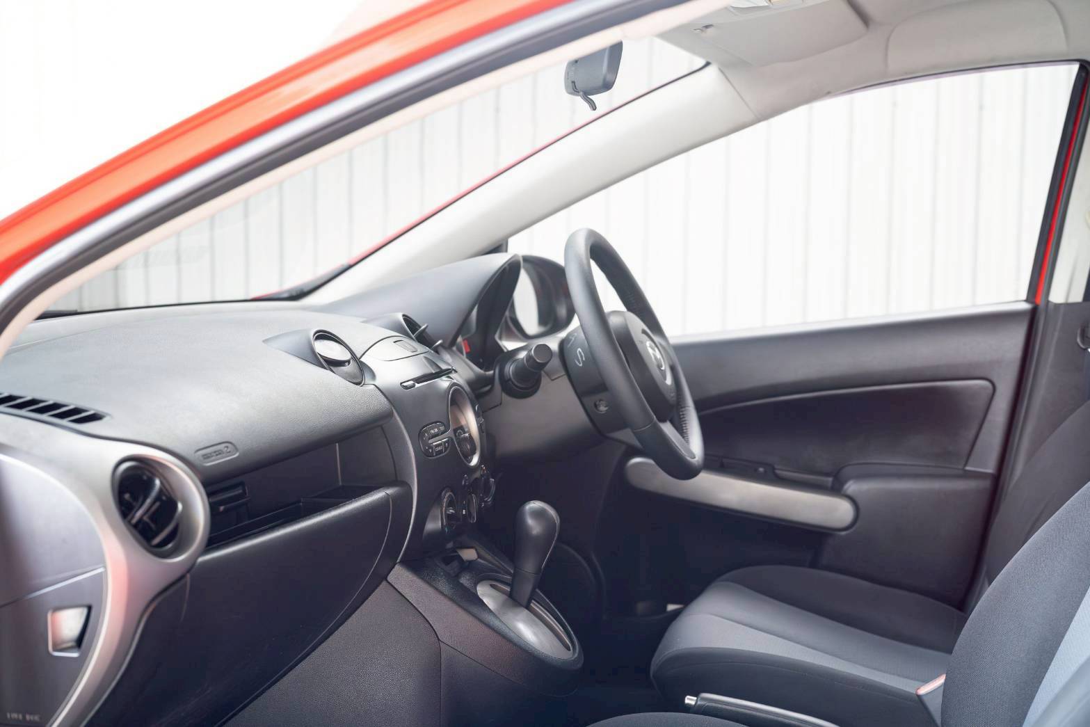2011 MAZDA MAZDA2 1.5 Groove Sports