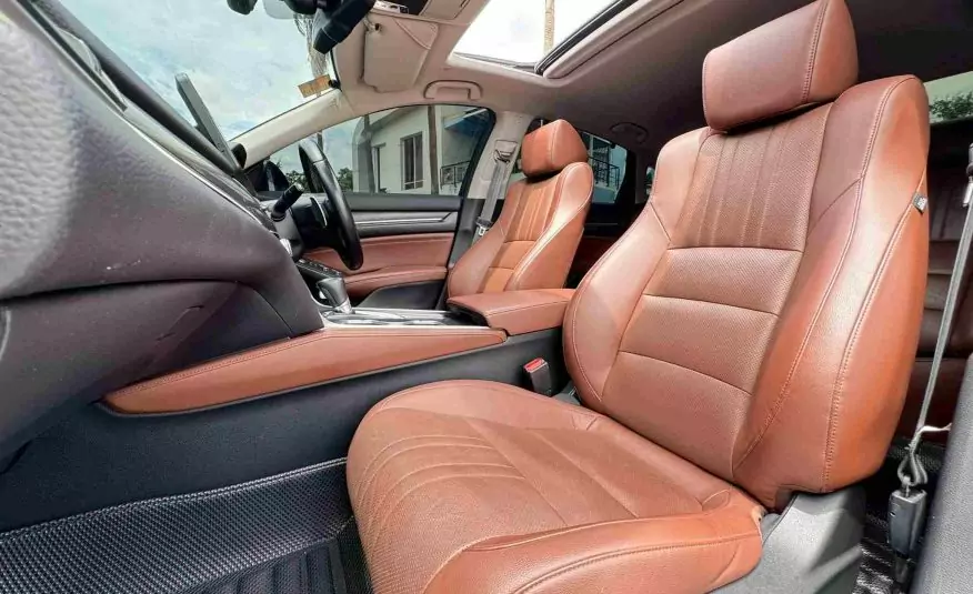 2020 Honda Accord Hybrid TECH