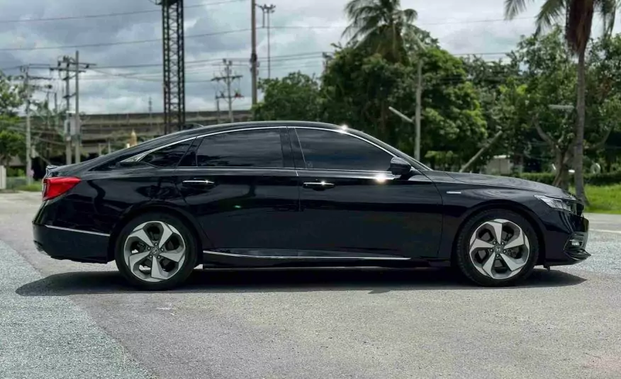 2020 Honda Accord Hybrid TECH