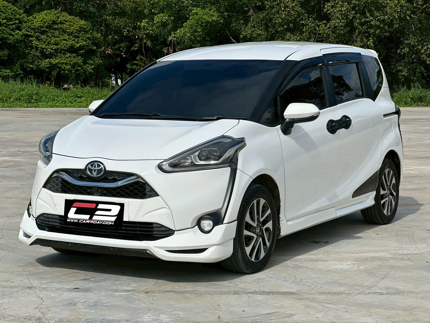 2019 Toyota Sienta 1.5 V Minorchange
