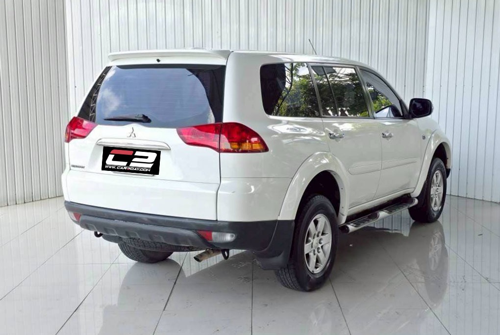 2013 MITSUBISHI PAJERO SPORT 2.4 GLS