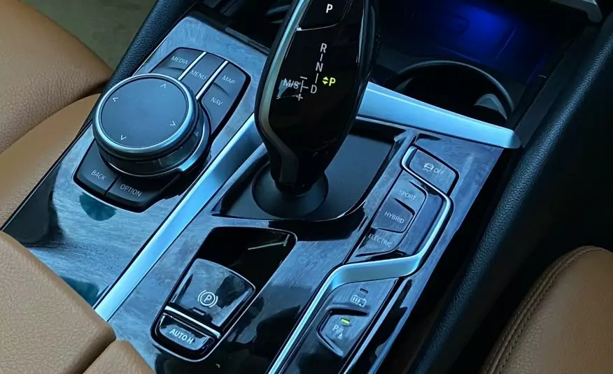 2022 BMW 530e ELITE Plug-in Hybrid (G30 LCI)