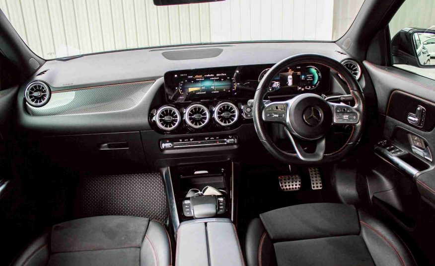 2021 BENZ GLA200 AMG DYNAMIC