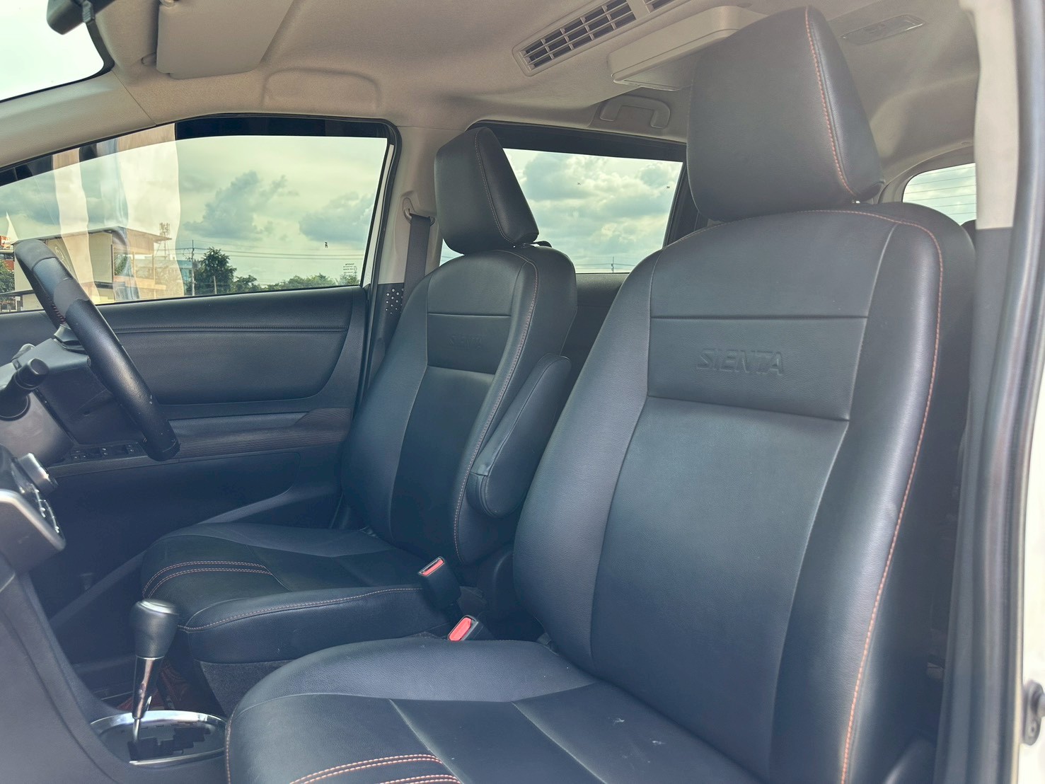 2019 Toyota Sienta 1.5 V Minorchange