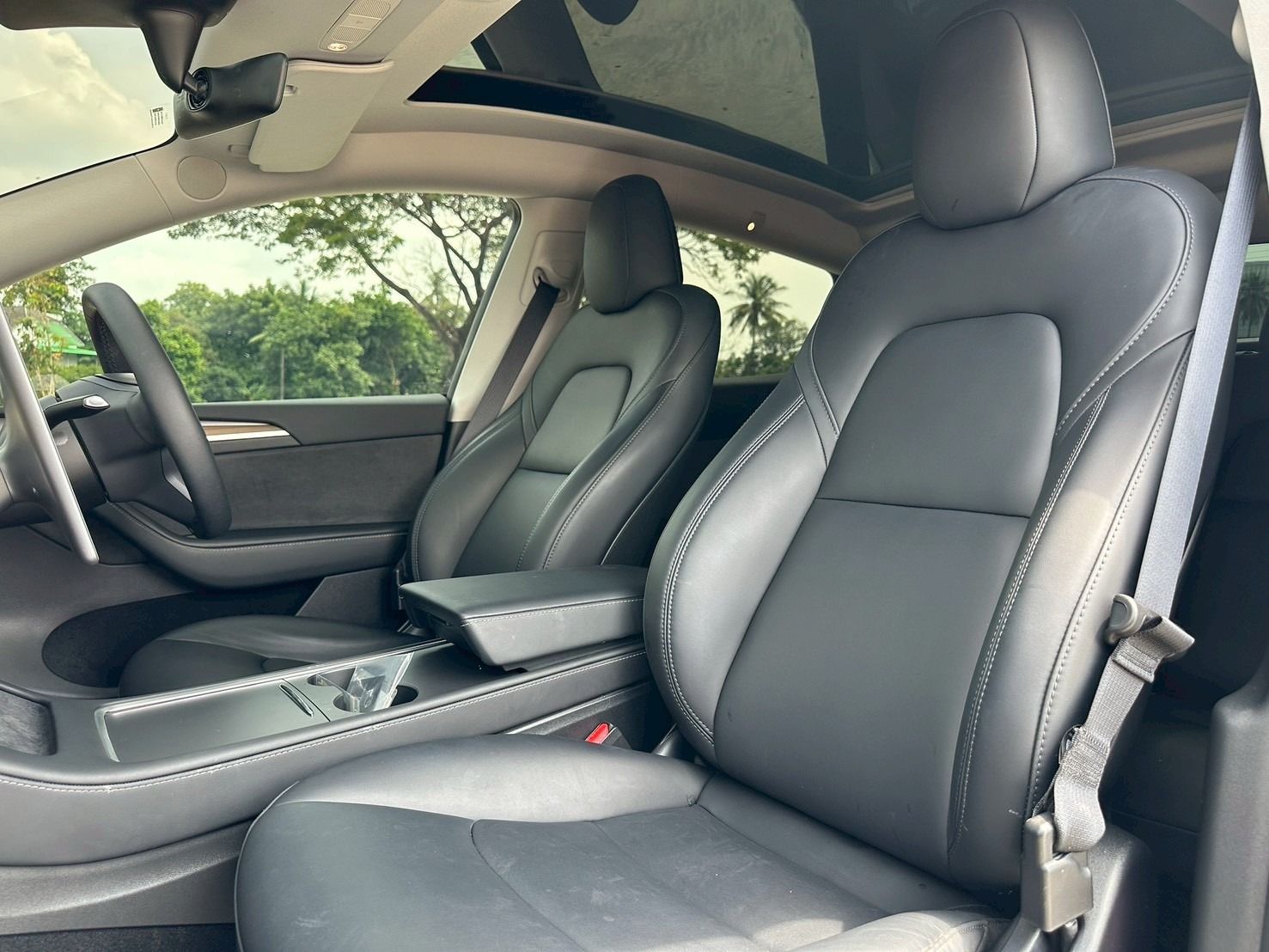 2023 Teala Model Y  Rear-Wheel Drive