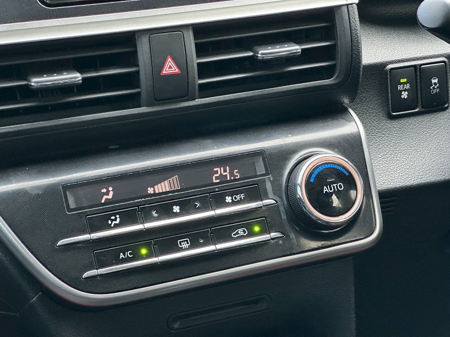 2019 Toyota Sienta 1.5 V Minorchange