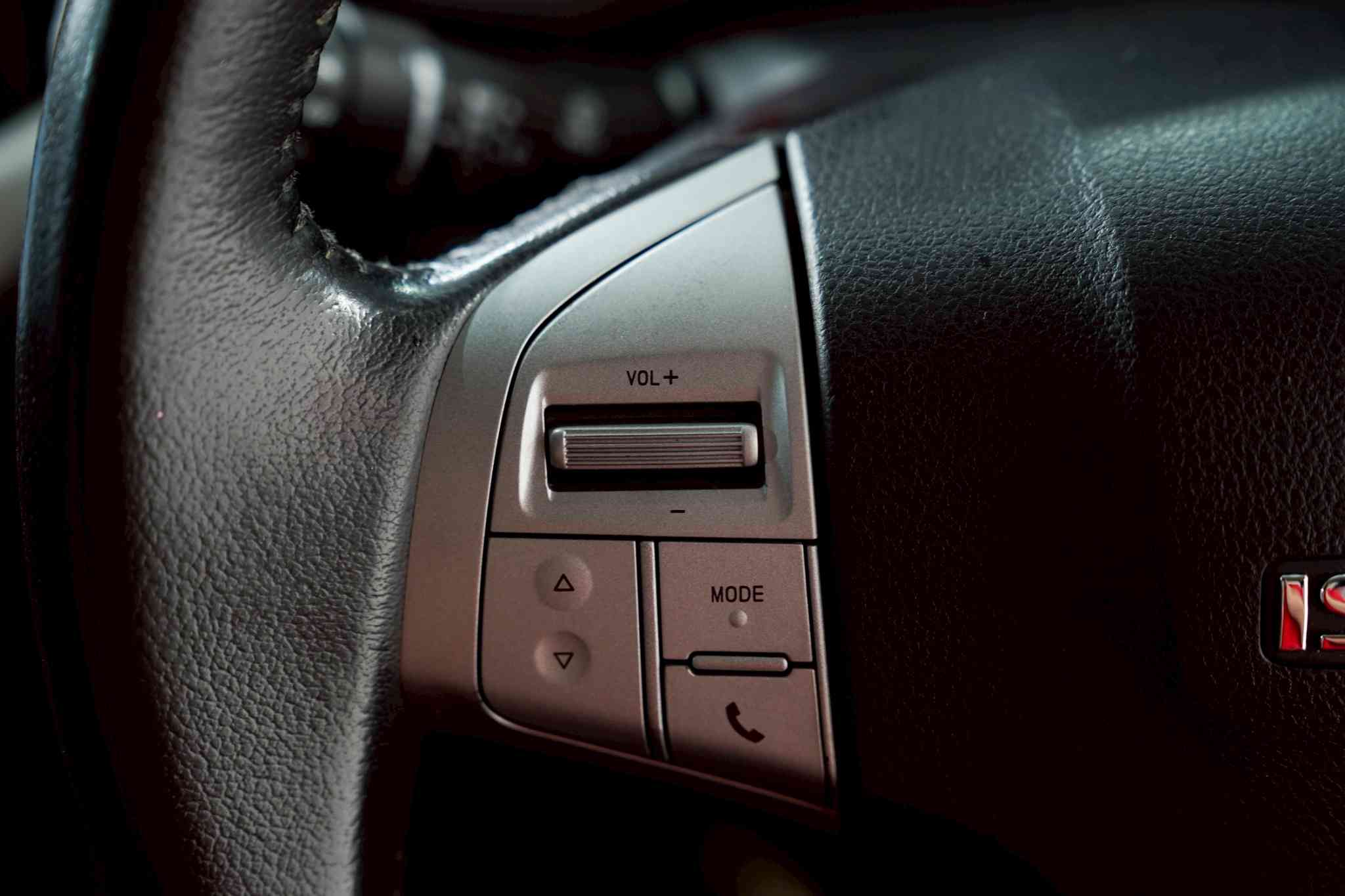 2014 ISUZU MU-X 2.5 VGS DVD NAVI AT