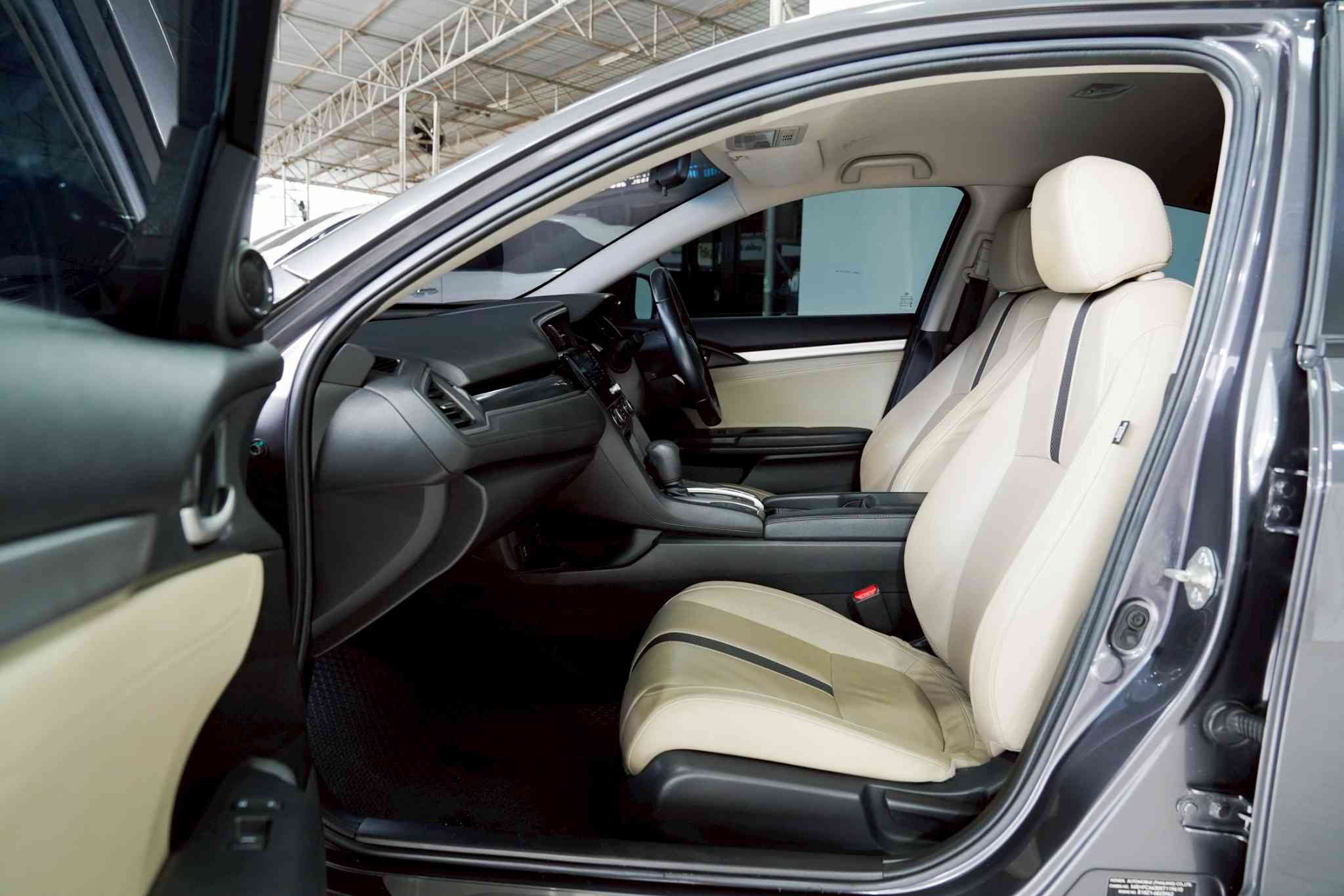 2019 HONDA CIVIC 1.8 EL AT