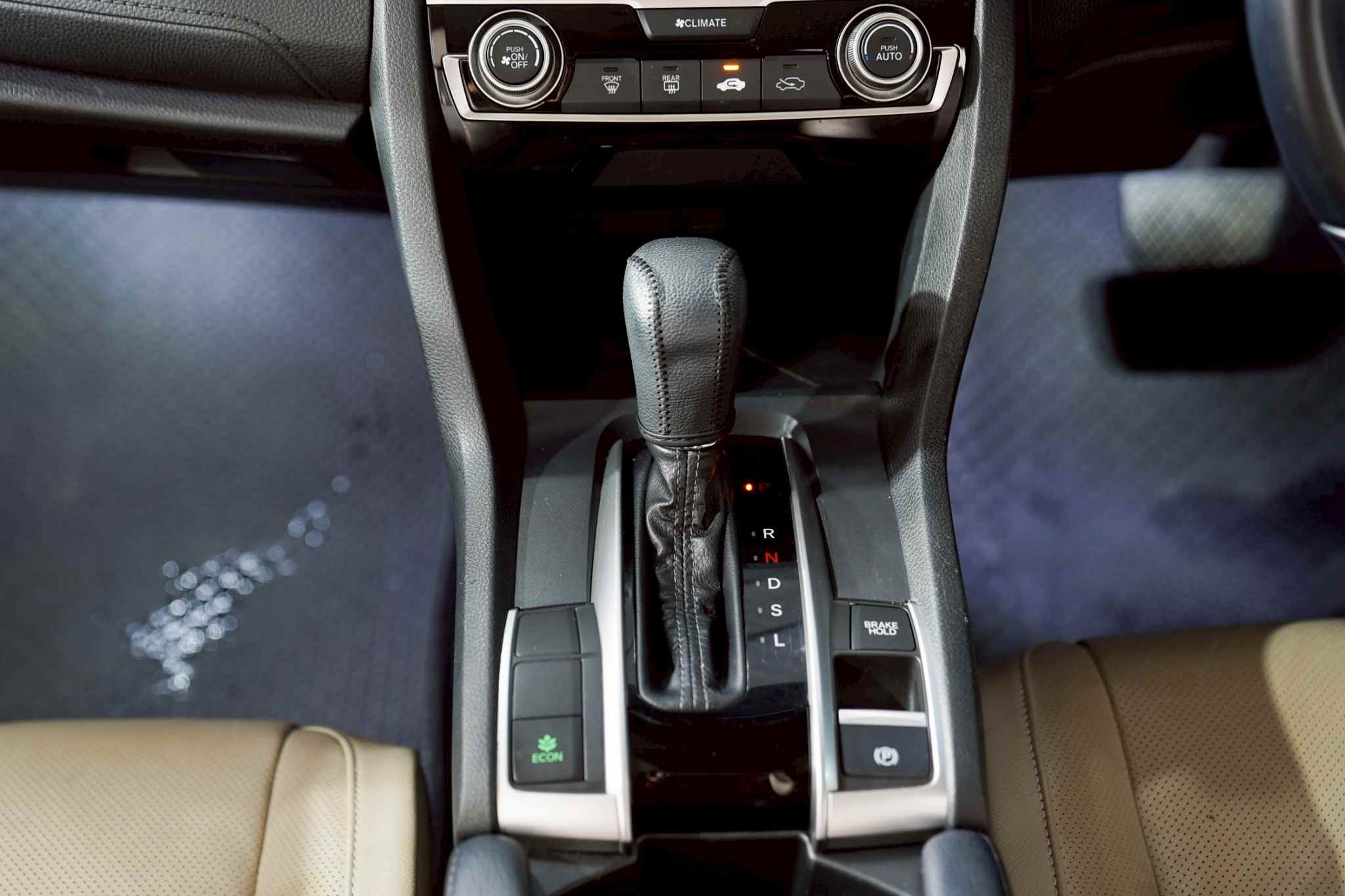 2019 HONDA CIVIC 1.8 EL AT