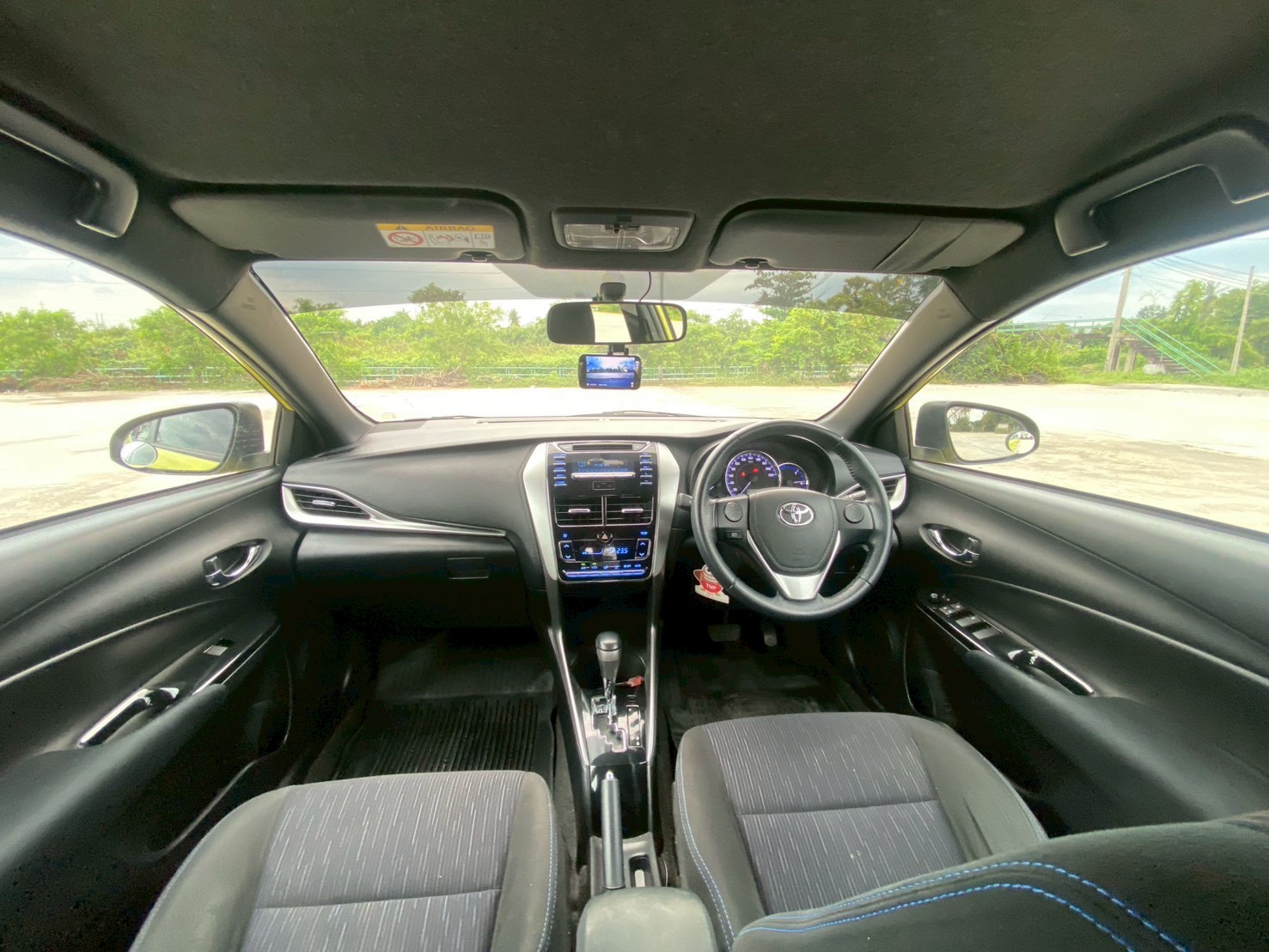 2017 TOYOTA YARIS Hatch 1.2 G TOP CVT
