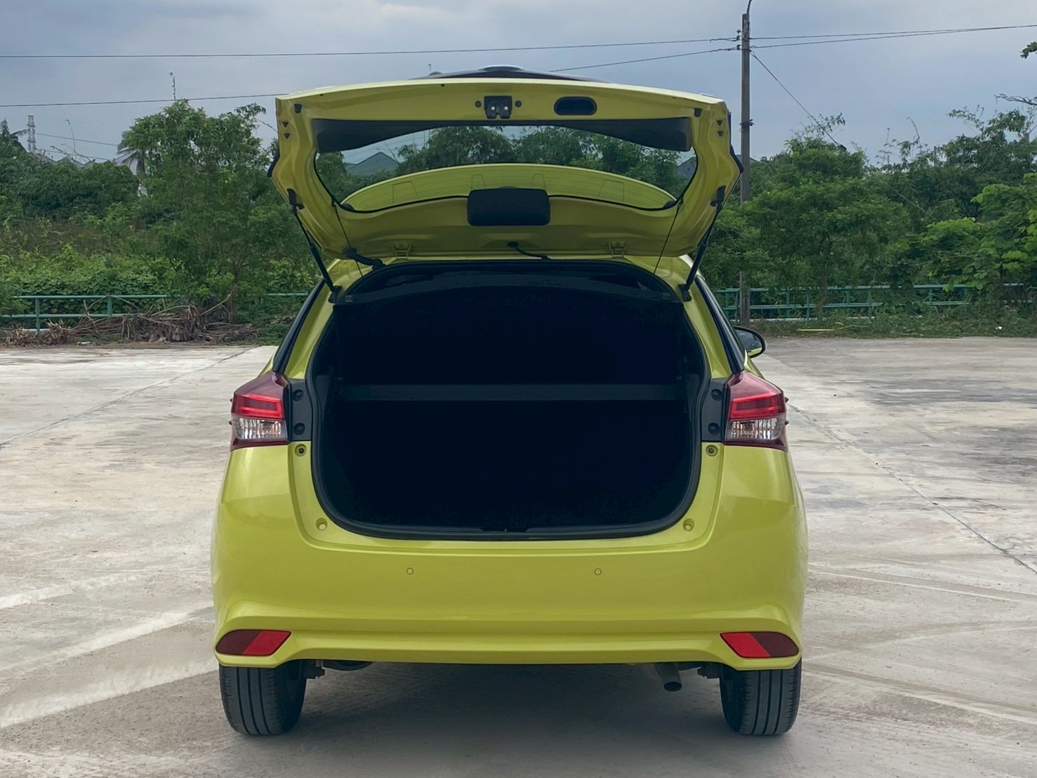 2017 TOYOTA YARIS Hatch 1.2 G TOP CVT