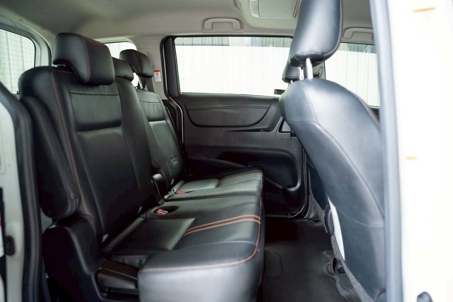 2019 TOYOTA SIENTA 1.5 V