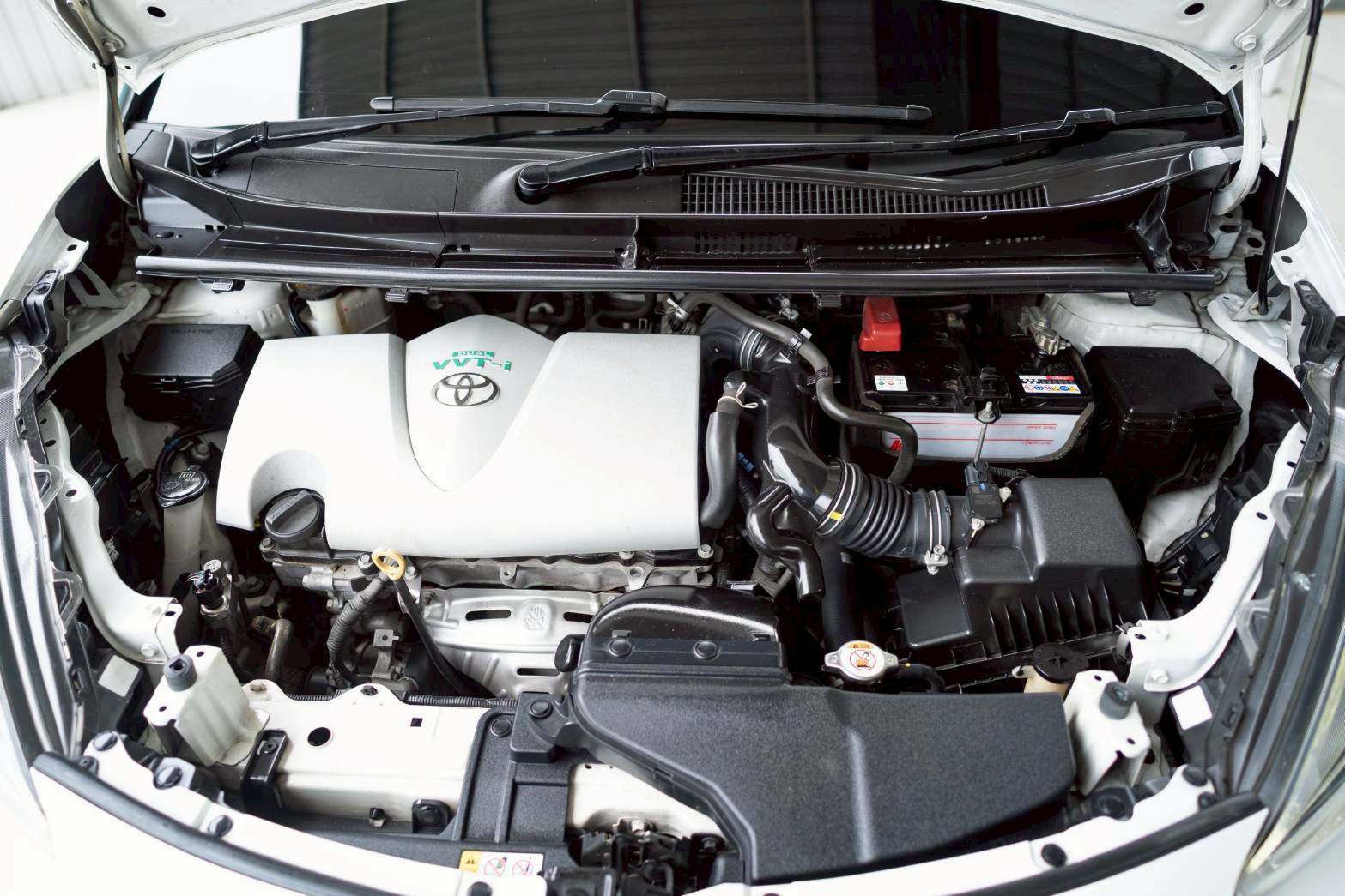 2019 TOYOTA SIENTA 1.5 V