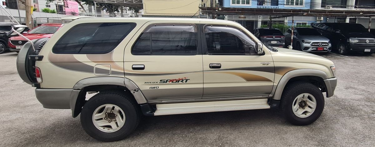 2000 TOYOTA SPORT RIDER