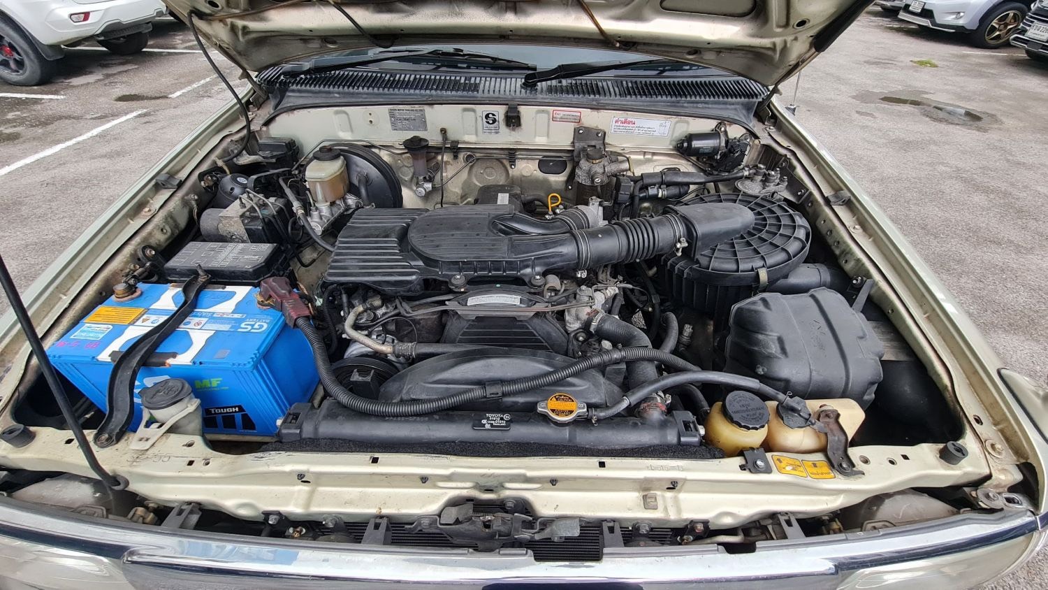 2000 TOYOTA SPORT RIDER