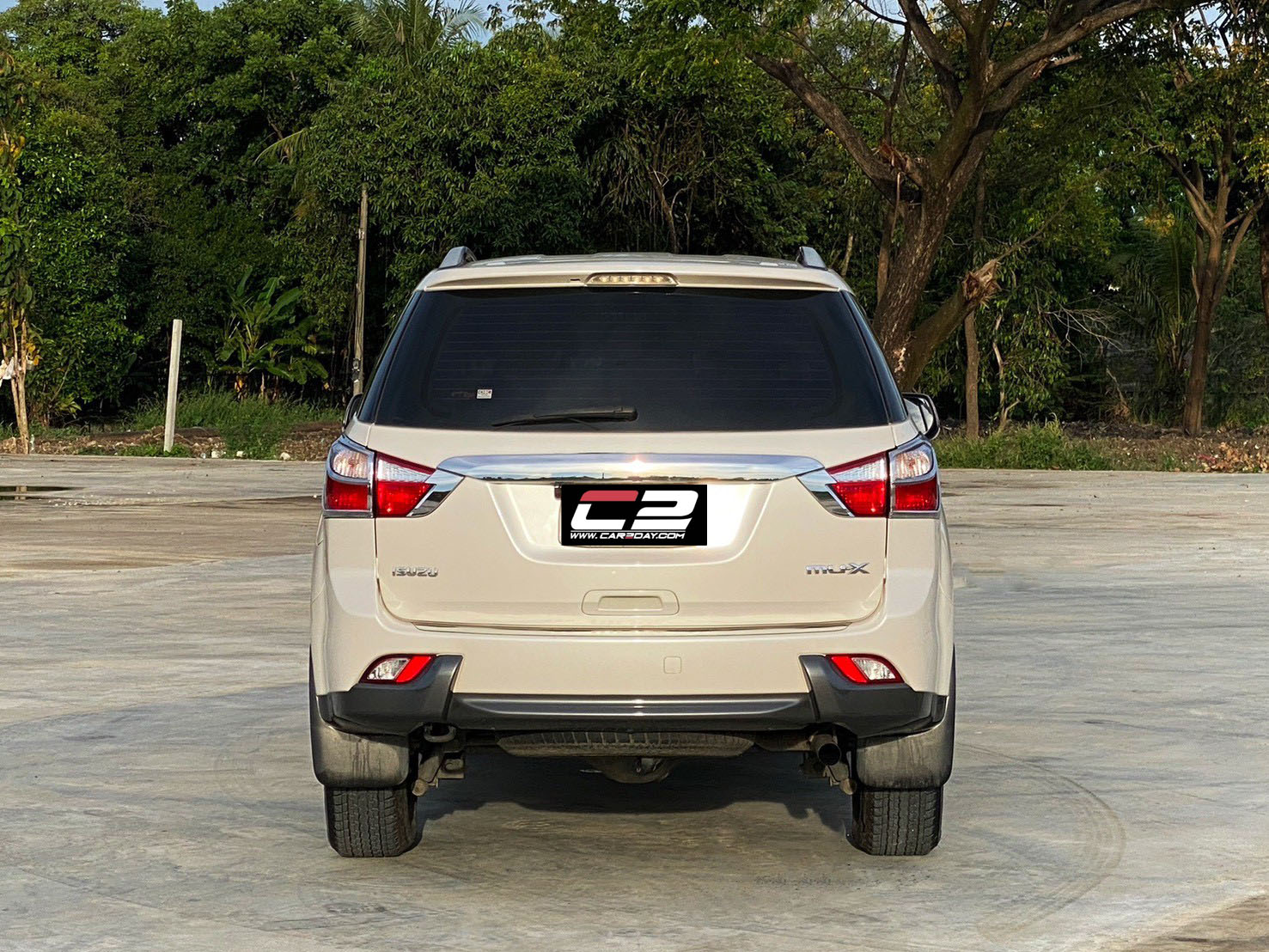 2014 ISUZU MU-X 2.5 VGS (DVD) 2WD