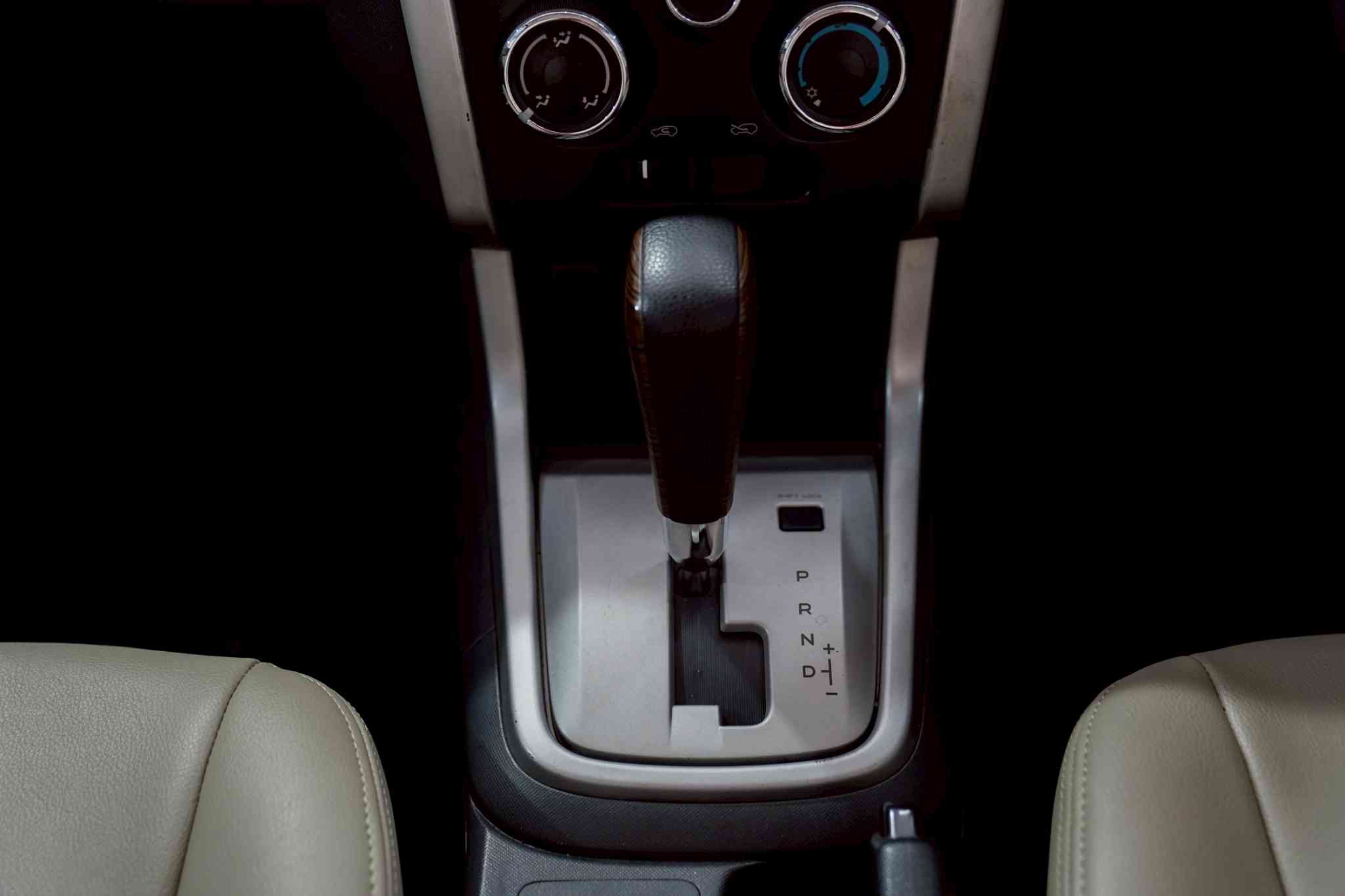 2014 ISUZU MU-X 2.5 VGS DVD AT