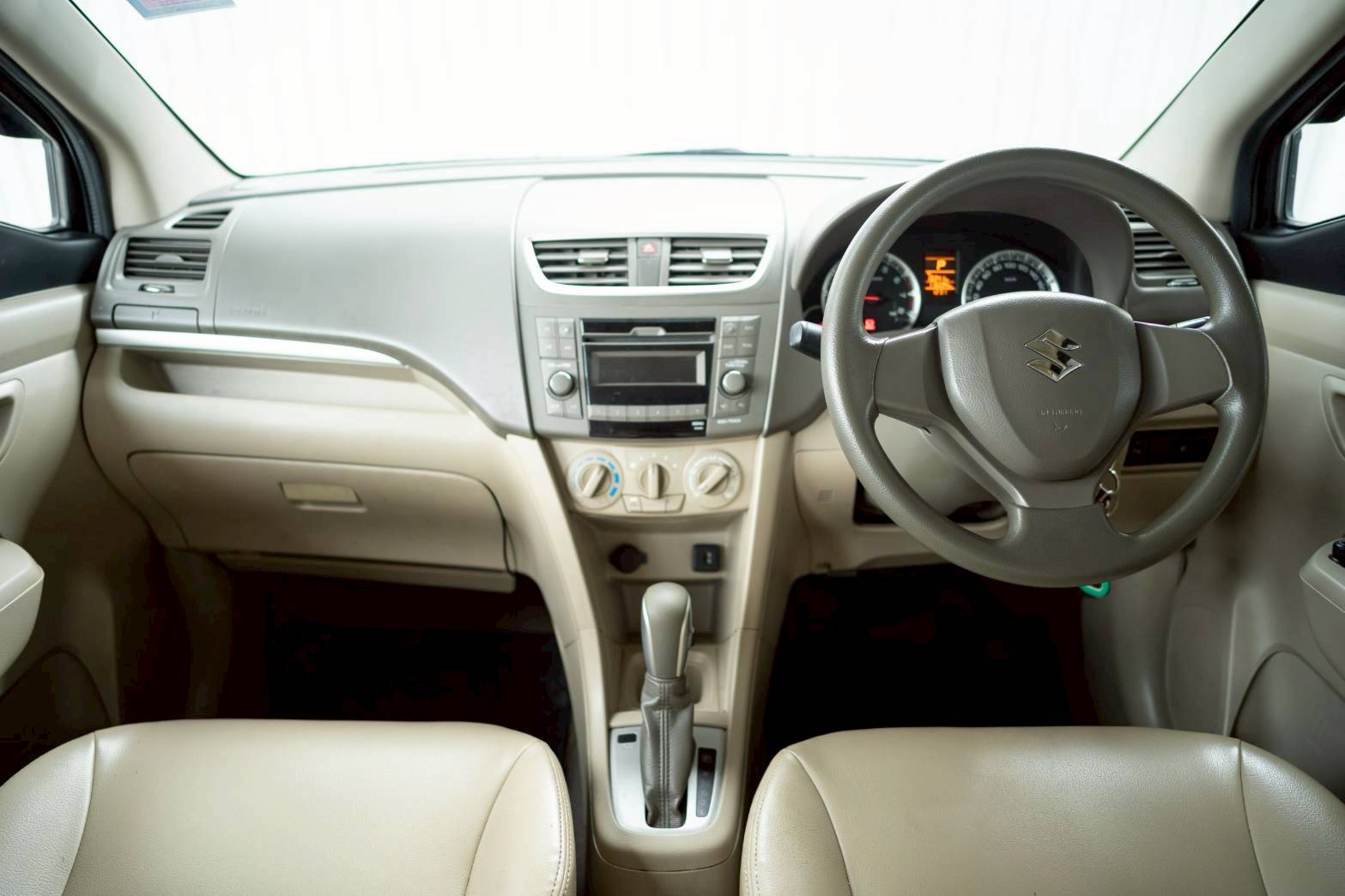 2015 SUZUKI ERTIGA 1.4 GL