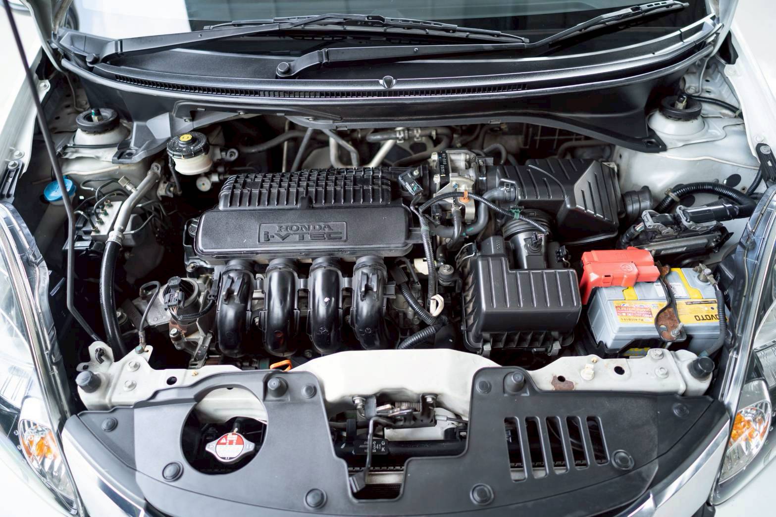 2015 HONDA MOBILIO 1.5 V