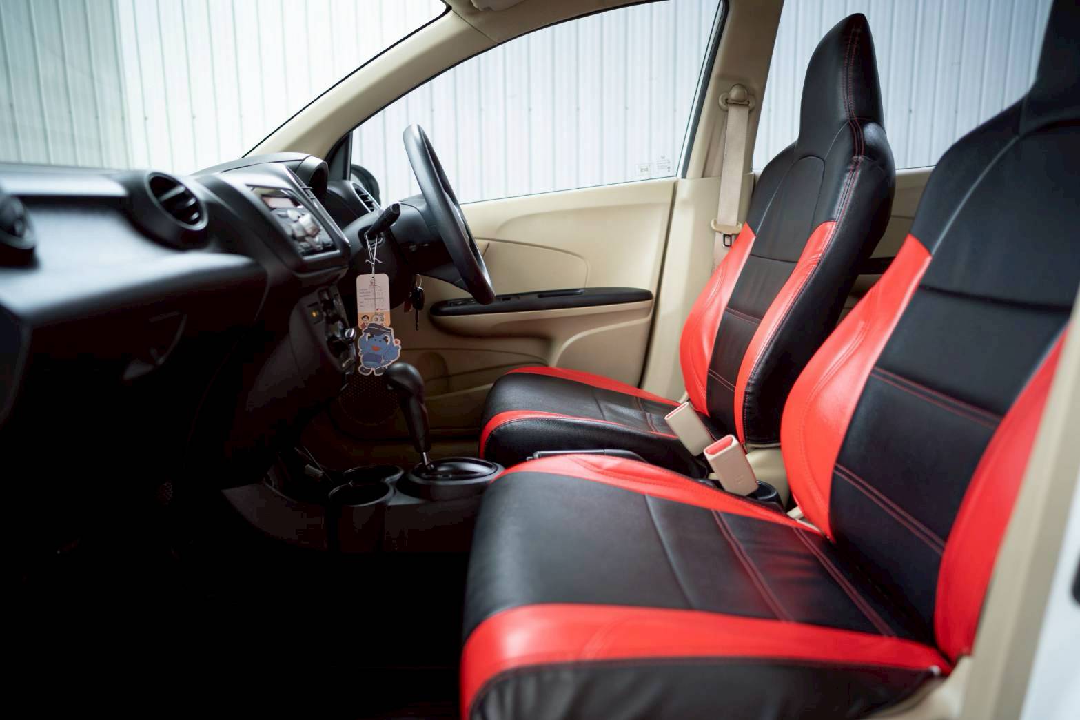 2015 HONDA MOBILIO 1.5 V