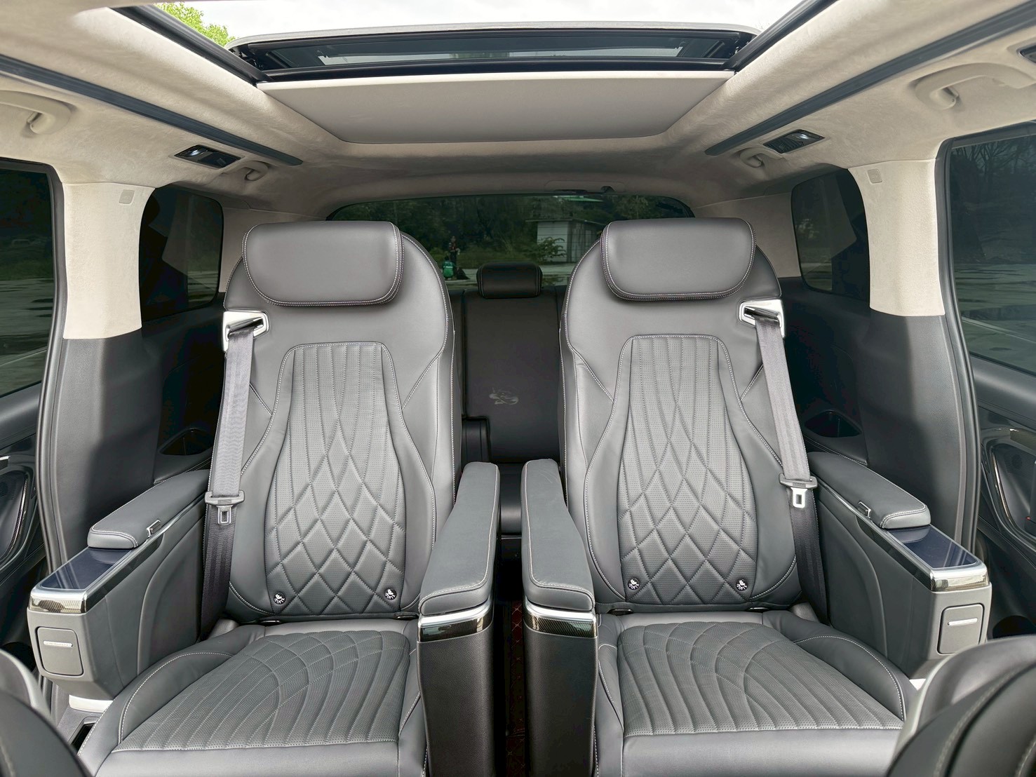 2023 MG Maxus 9 V Super Luxury TOP