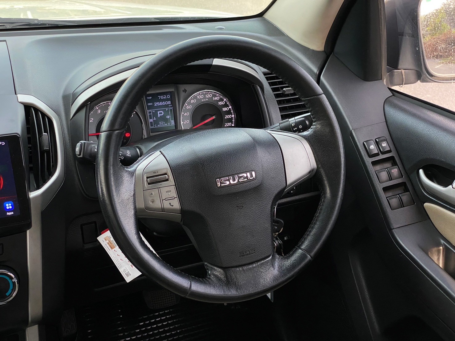 2014 ISUZU MU-X 2.5 VGS (DVD) 2WD