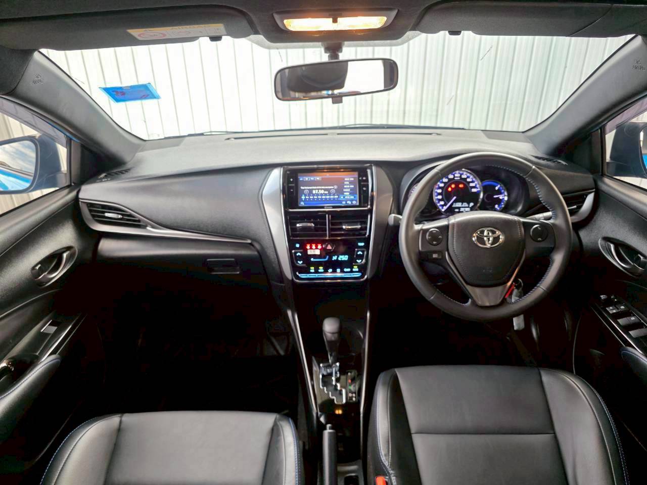 2022 TOYOTA YARIS 1.2 SPORT