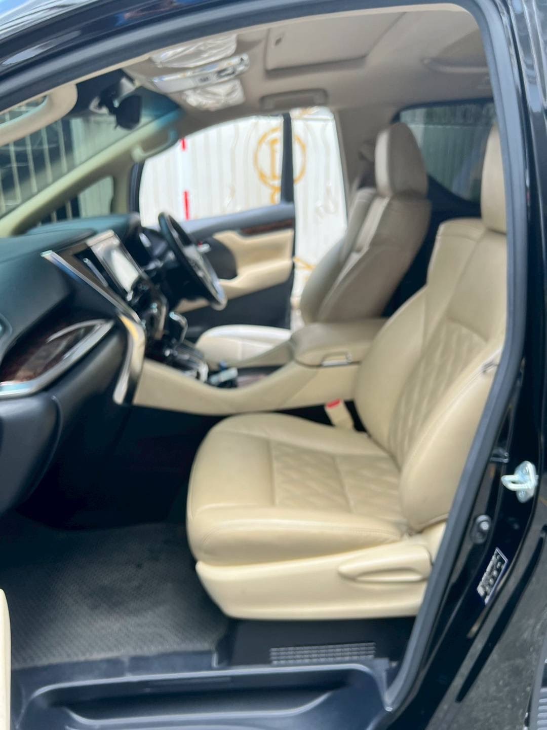 2021 TOYOTA ALPHARD 2.5 HYBRID X E-FOUR