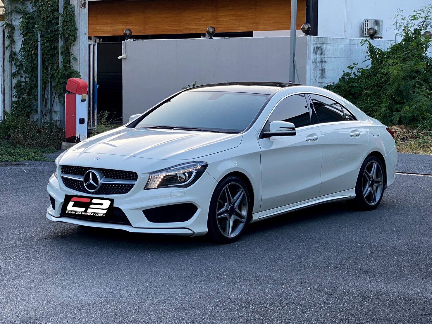 2014 Mercedes-Benz CLA250 AMG Sport