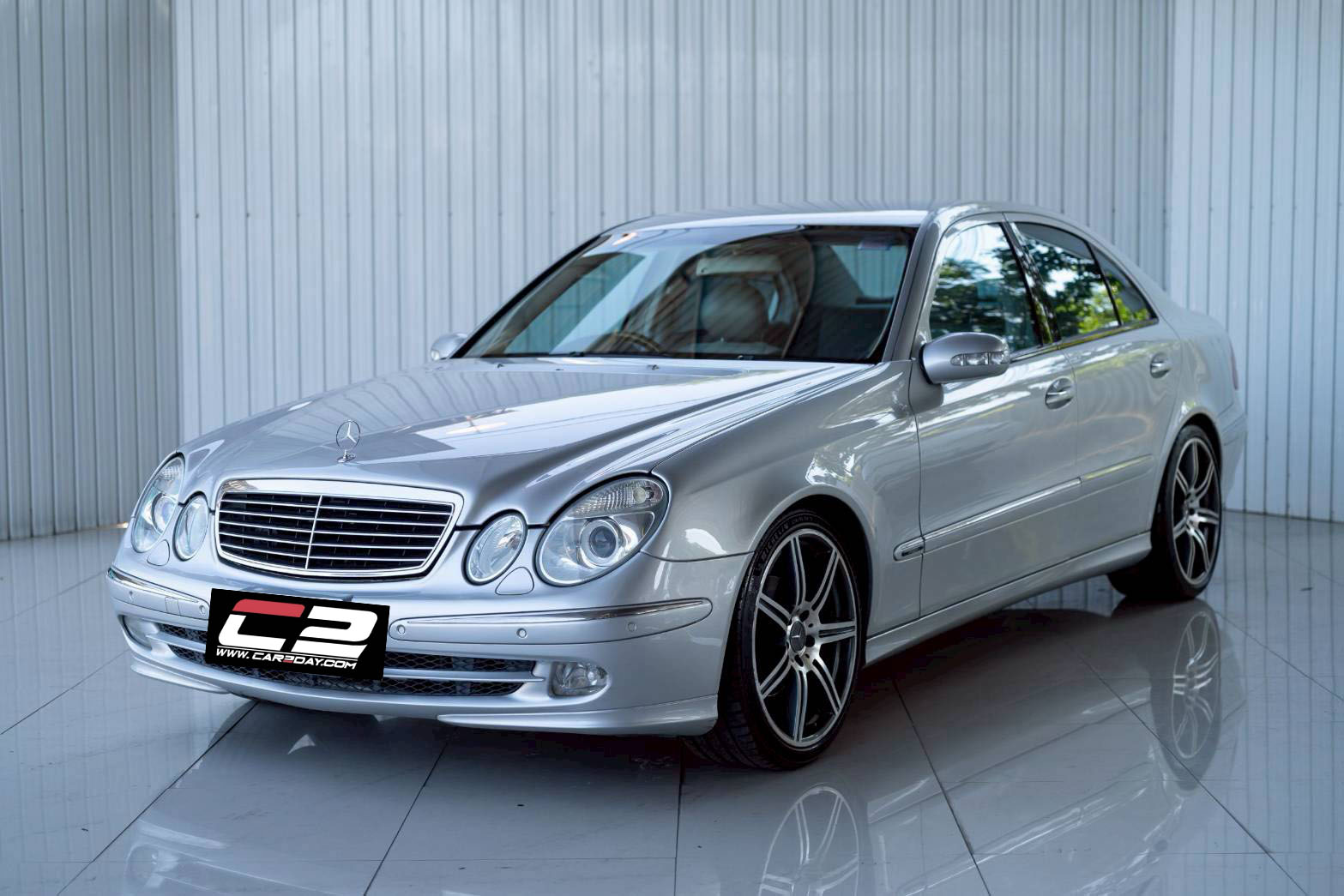 2004 Benz E240 avangard w211
