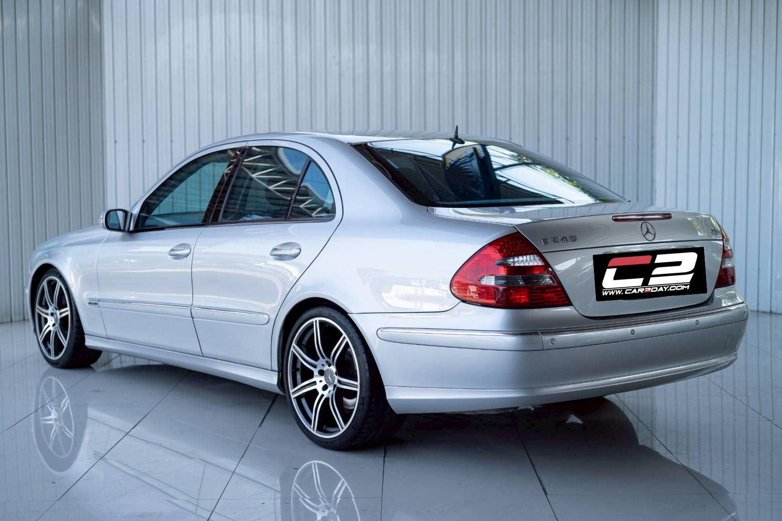 2004 Benz E240 avangard w211