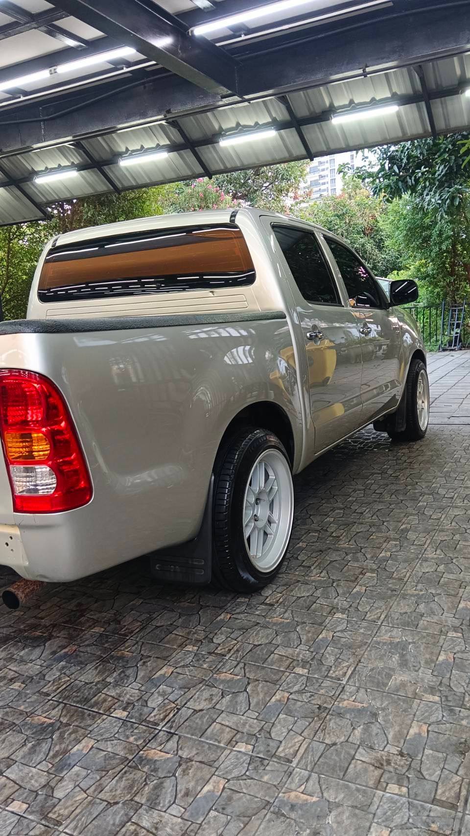 2010 Hilux Vigo Champ 2.5 E Double cab