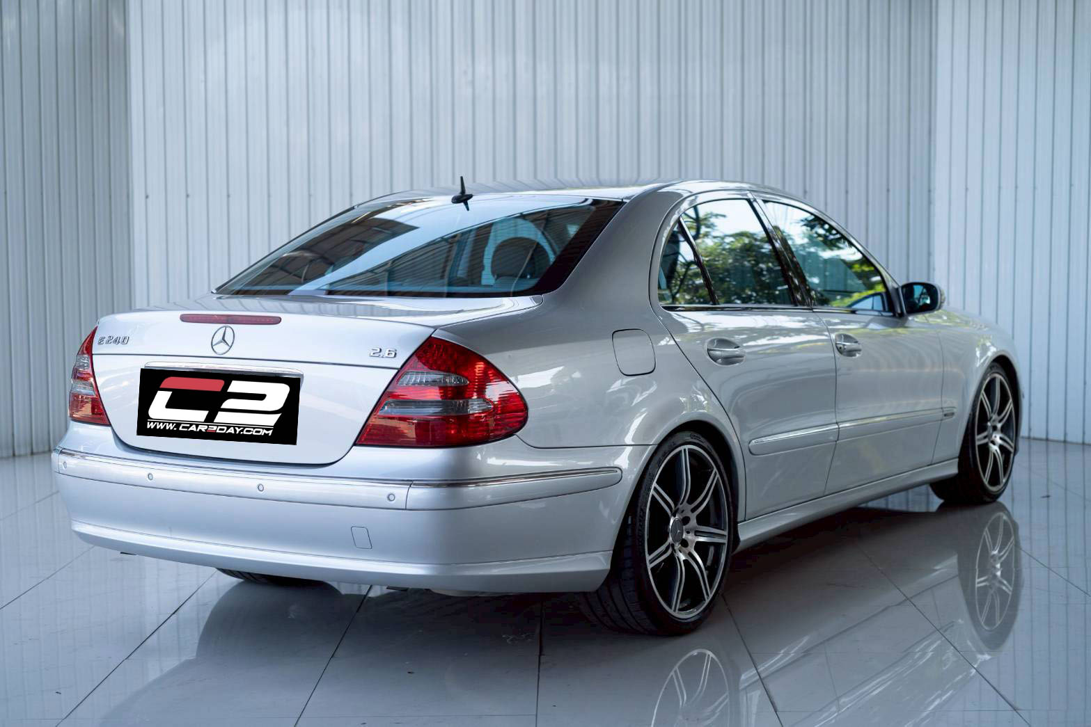 2004 Benz E240 avangard w211