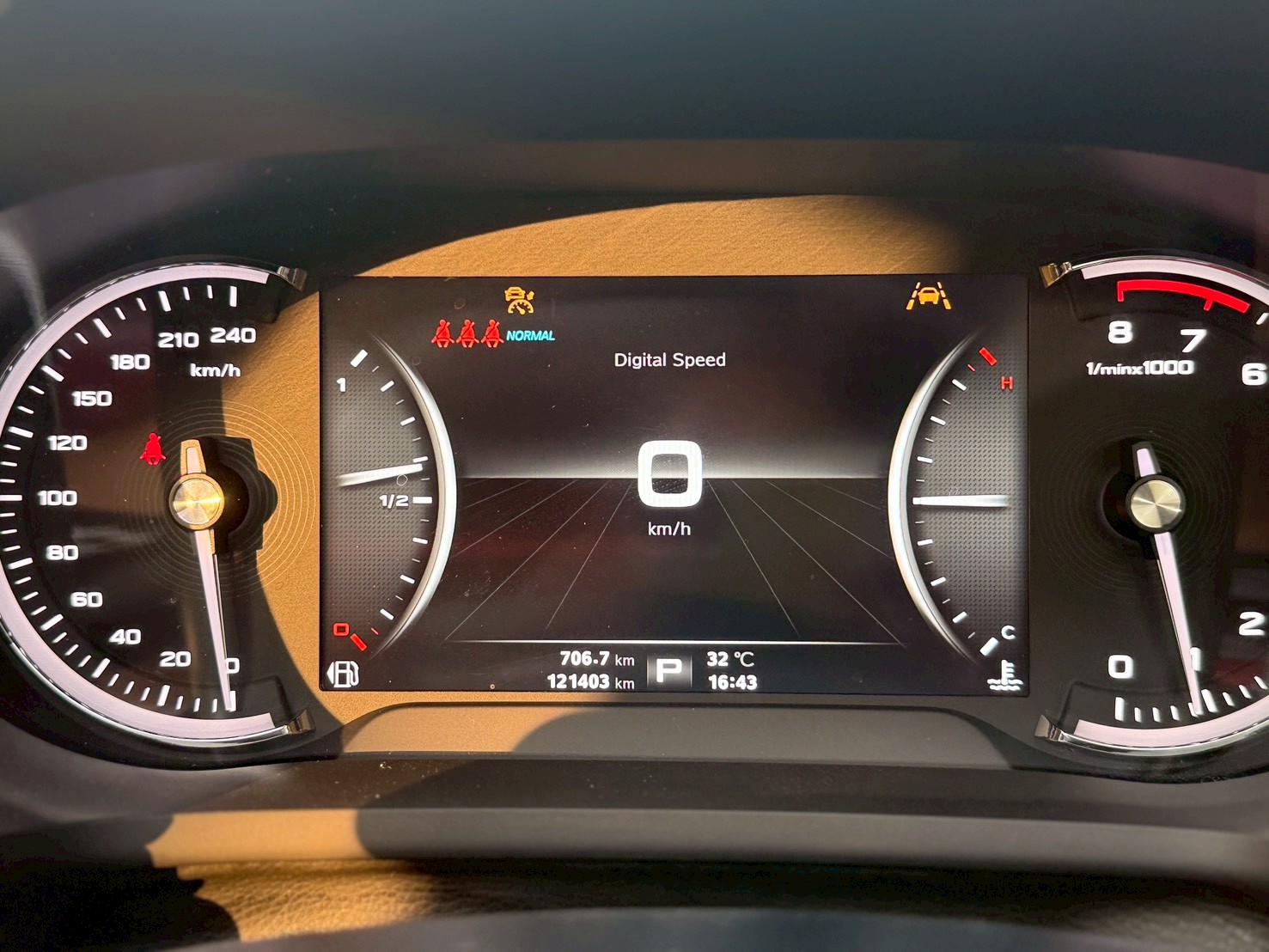 2019 MG Hs 1.5  (Sunroof)