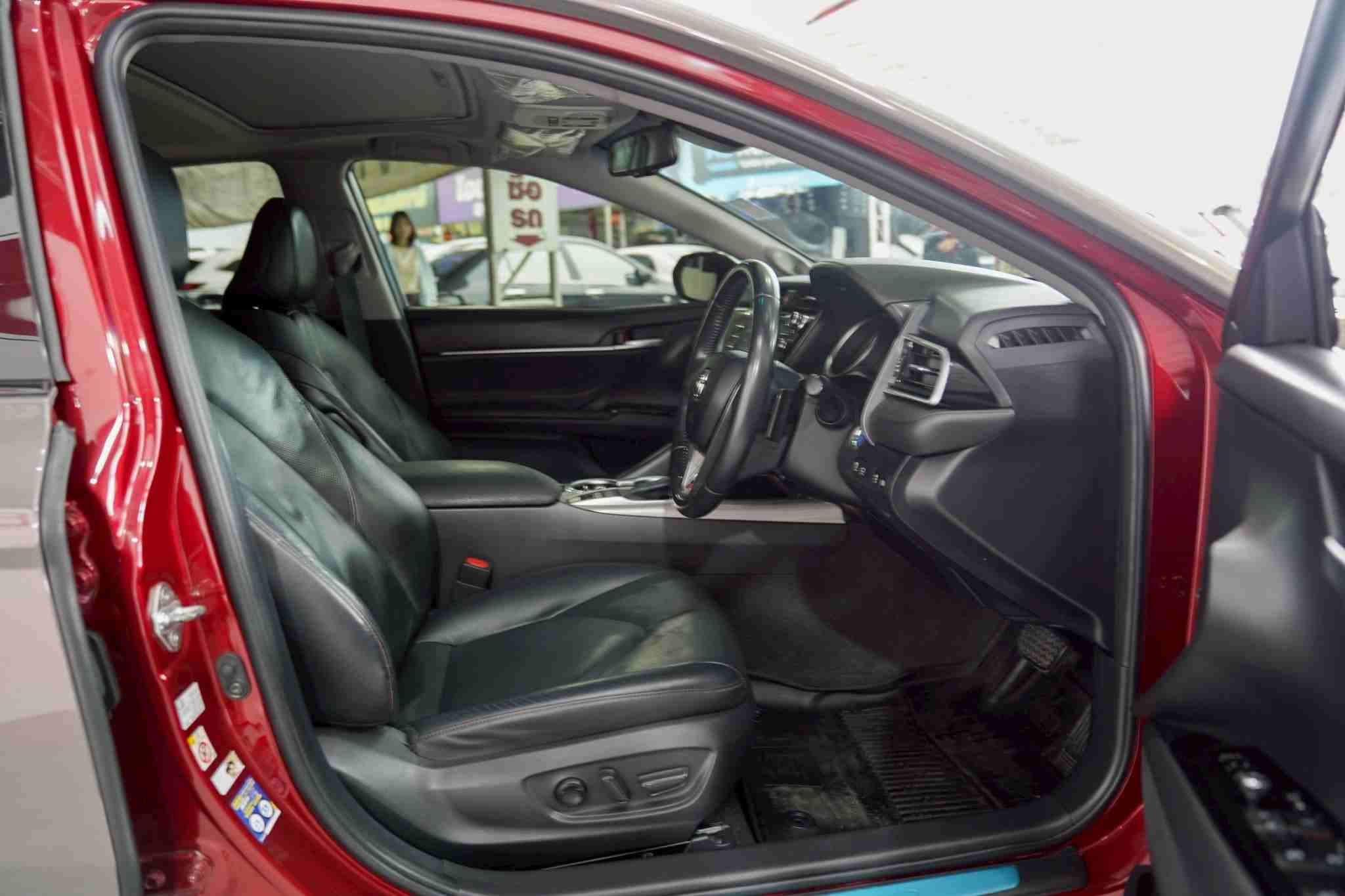 2018 TOYOTA CAMRY 2.5 HYBRID PREMIUM AT