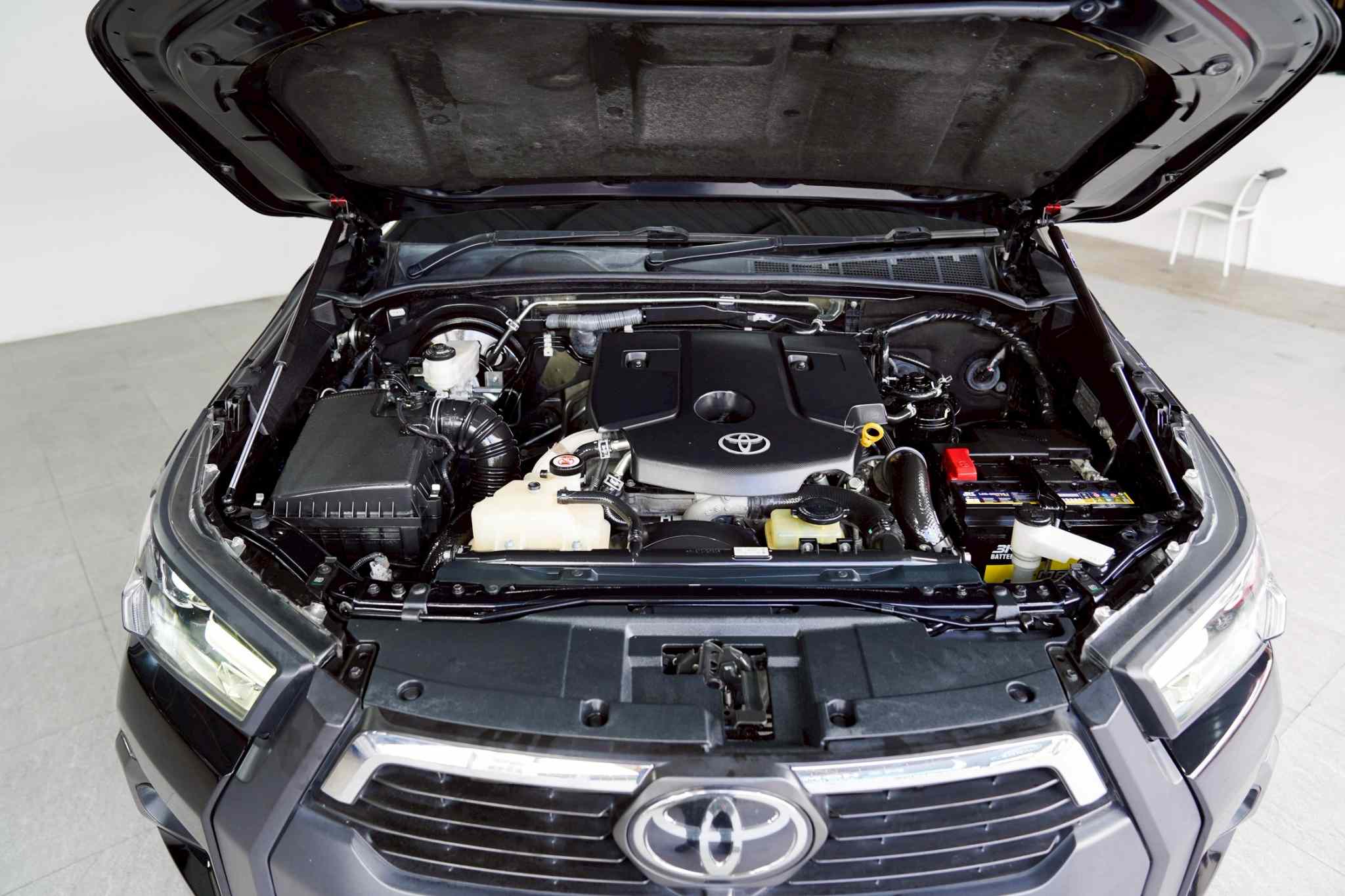 2021 TOYOTA HILUX REVO Double Cab 2.4 ROCCO 2WD AT
