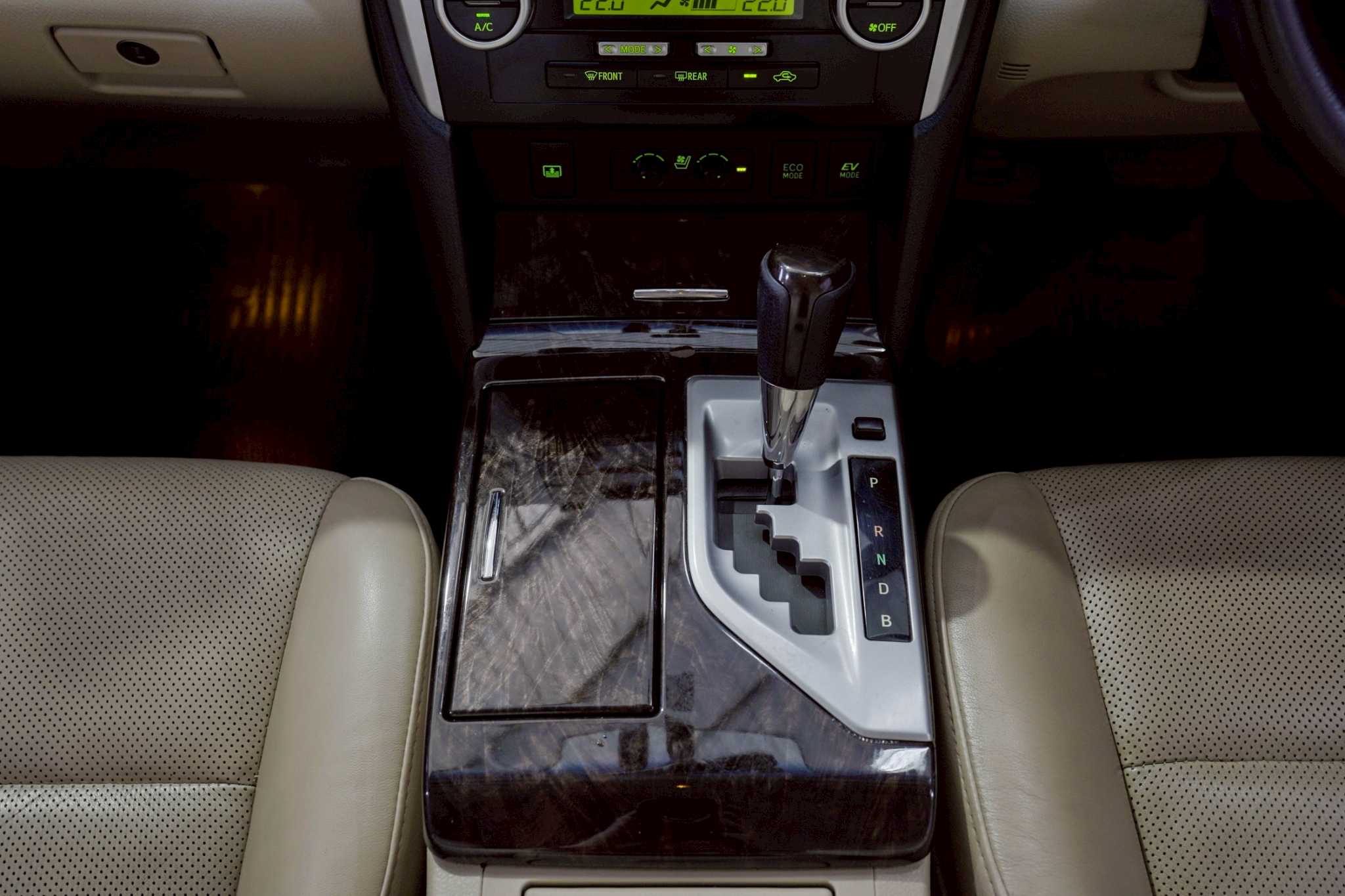 2012 TOYOTA CAMRY 2.5 HV AT