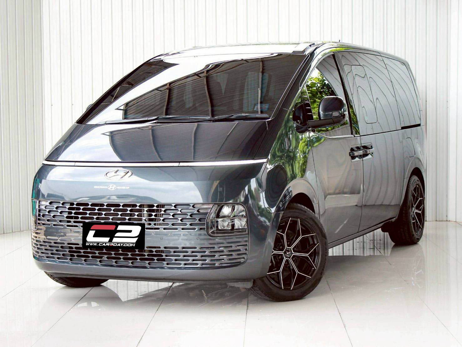 2022 HYUNDAI STARIA 2.2 S