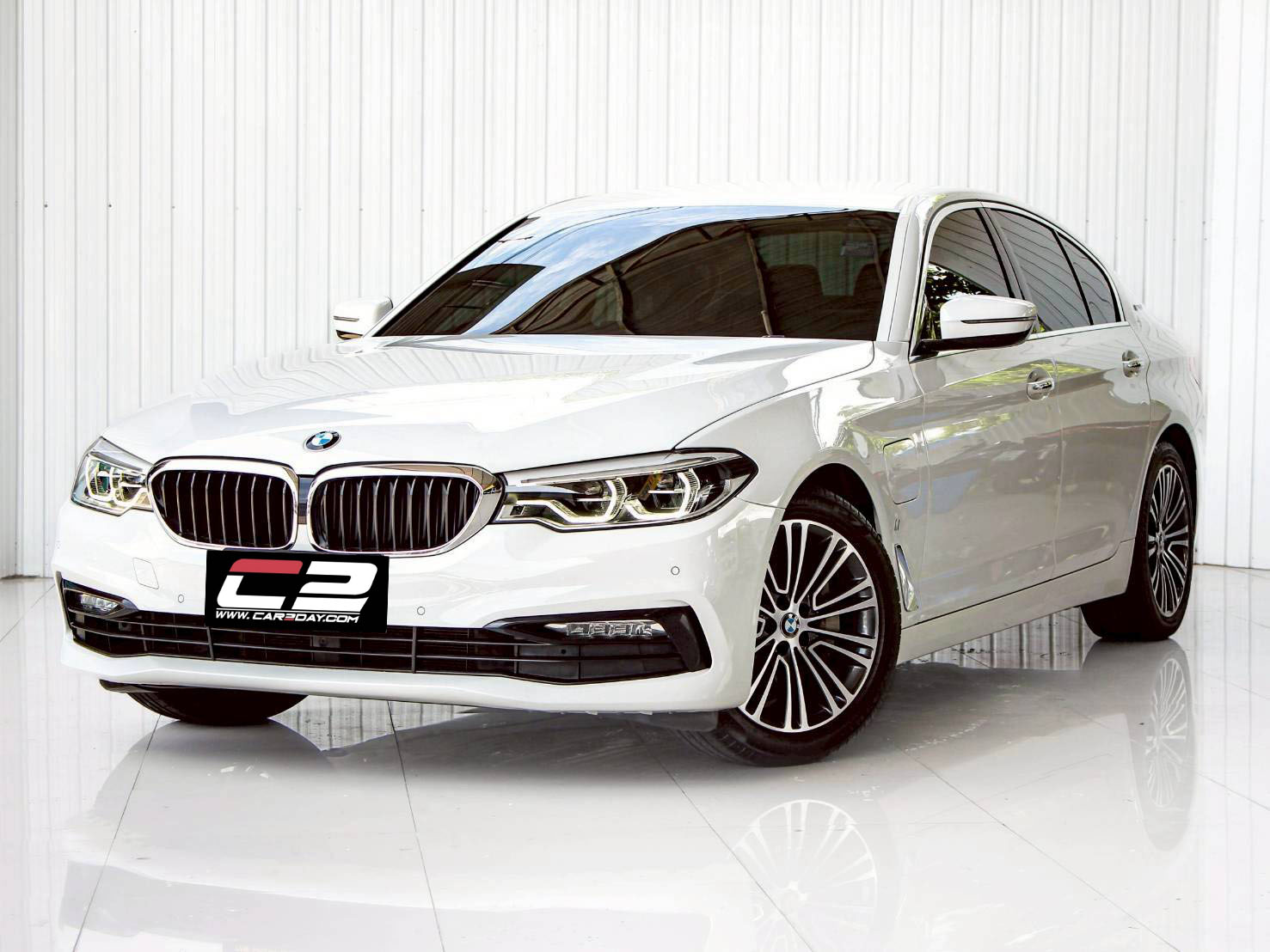 2019 BMW SERIES 5 530e 2.0 HIGHLINE